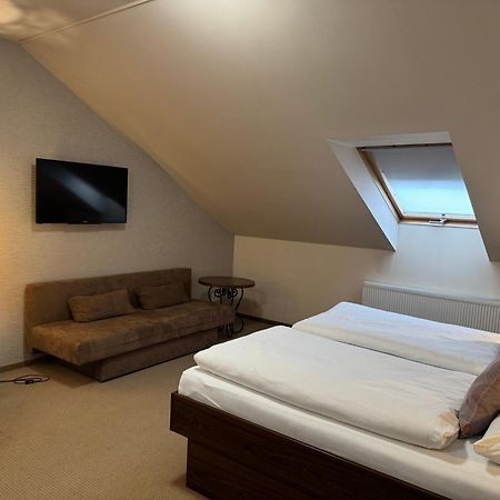 Apartman Bila Hora - Roudna Plzeň Exteriör bild
