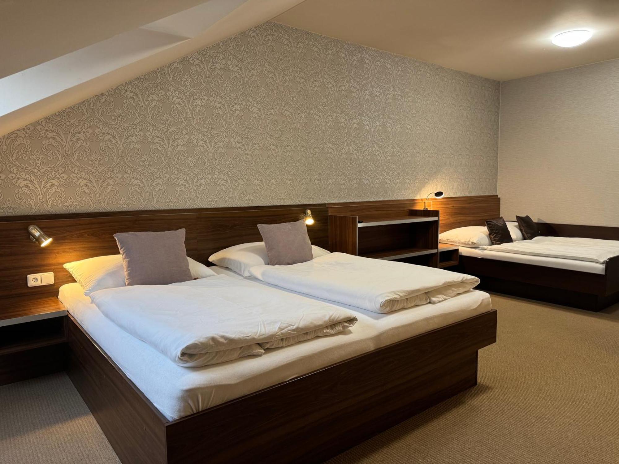 Apartman Bila Hora - Roudna Plzeň Exteriör bild