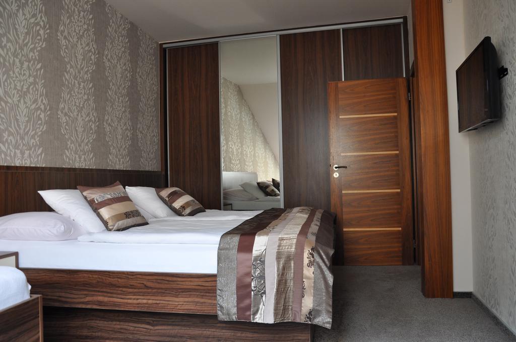 Apartman Bila Hora - Roudna Plzeň Exteriör bild