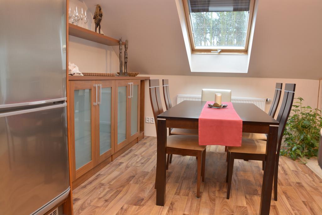 Apartman Bila Hora - Roudna Plzeň Rum bild