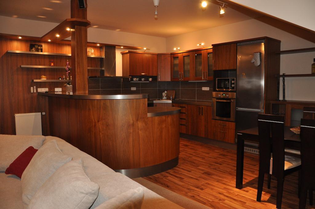 Apartman Bila Hora - Roudna Plzeň Rum bild